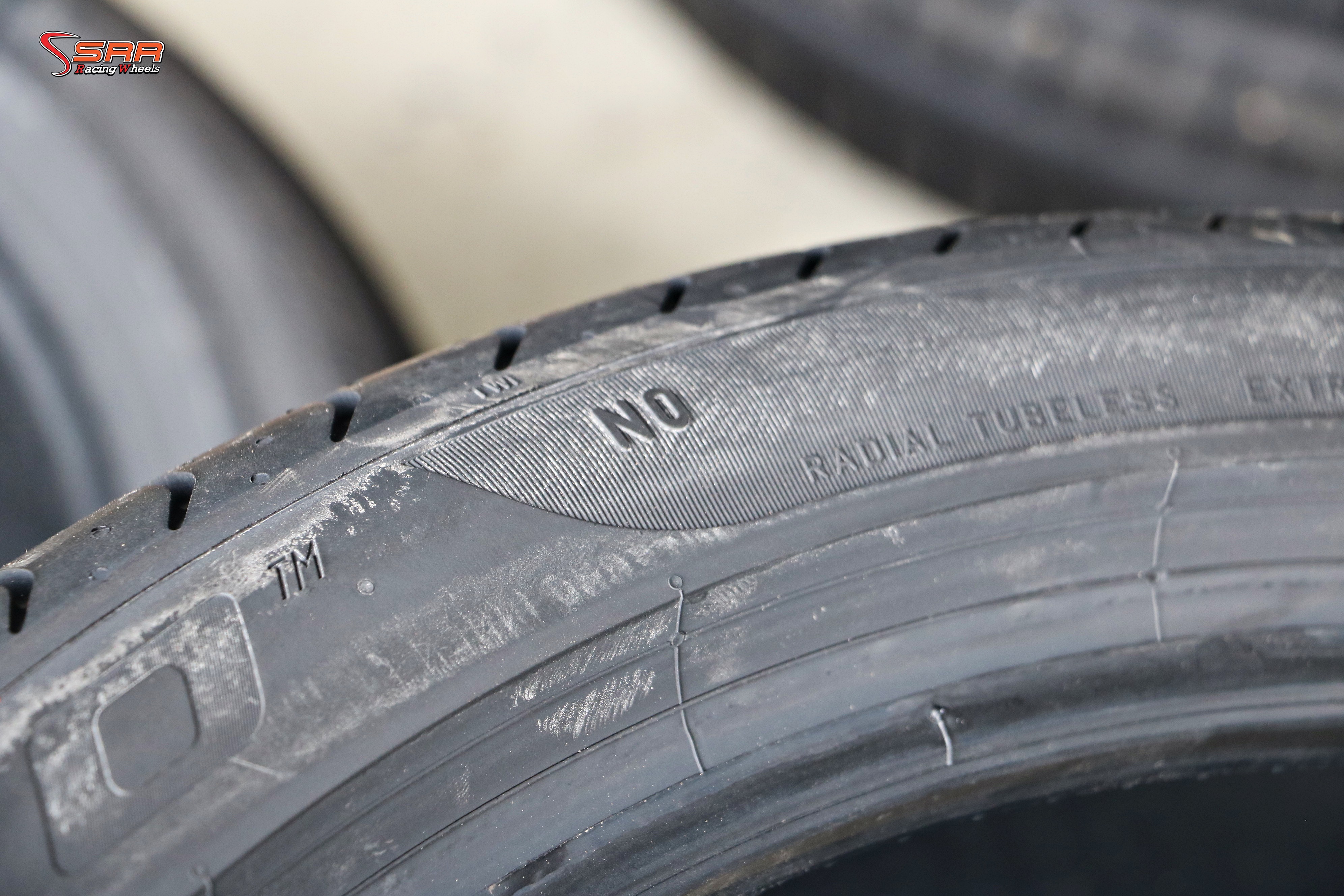 Pirelli Pzero ขอบ22 (NO) ตรงรุ่น Porsche Cayenne