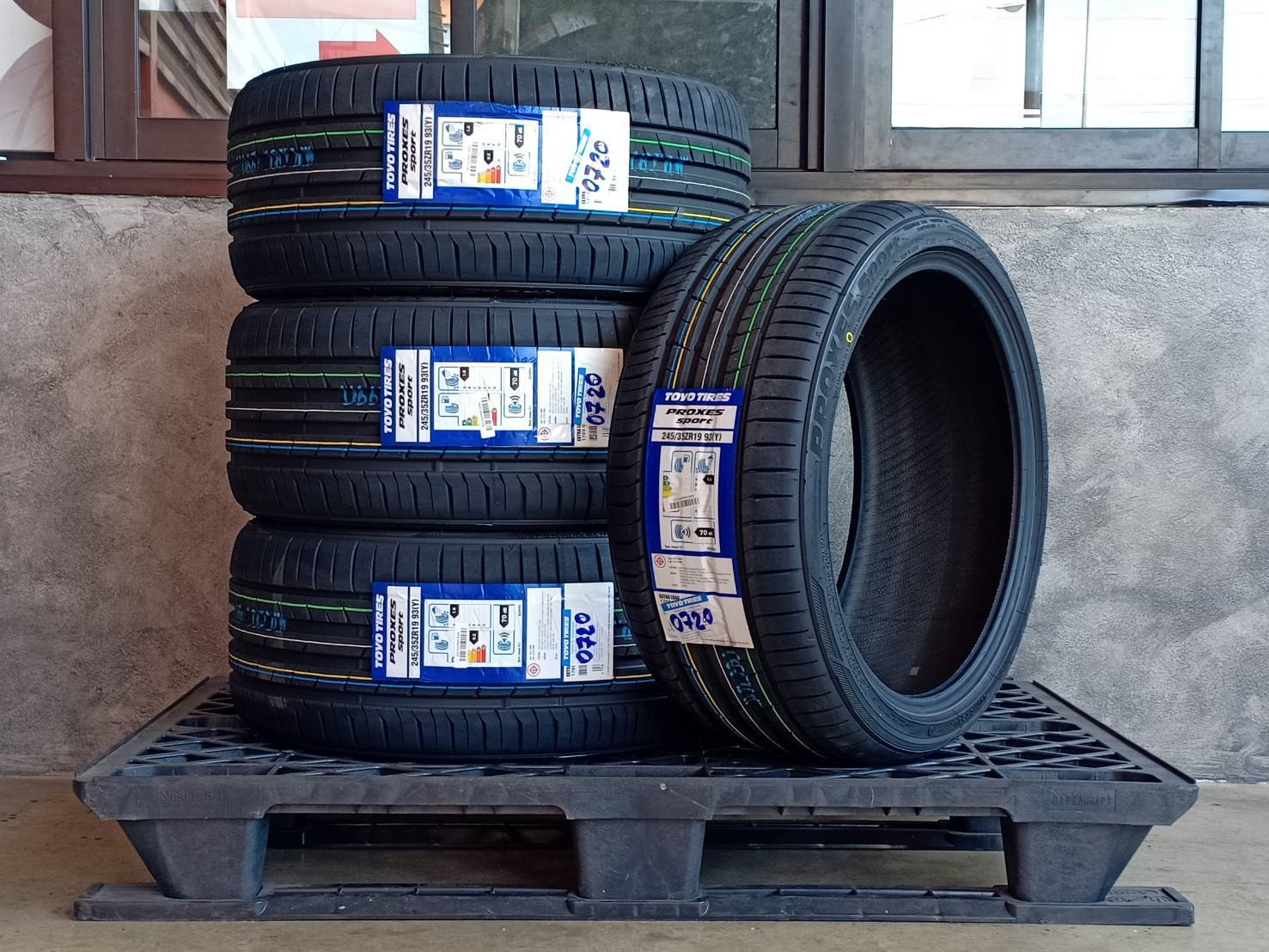 TOYO 245/35ZR19 PROXES SPORT 93Y MADE IN JAPAN