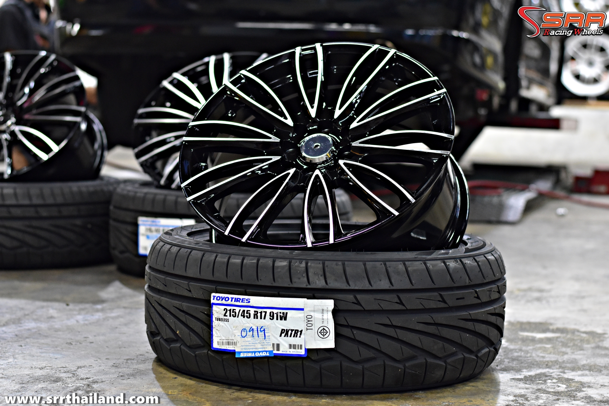 ล้อมาใหม่ ใส่เก๋ง VIP STATUS ขอบ17 ราคาถูก