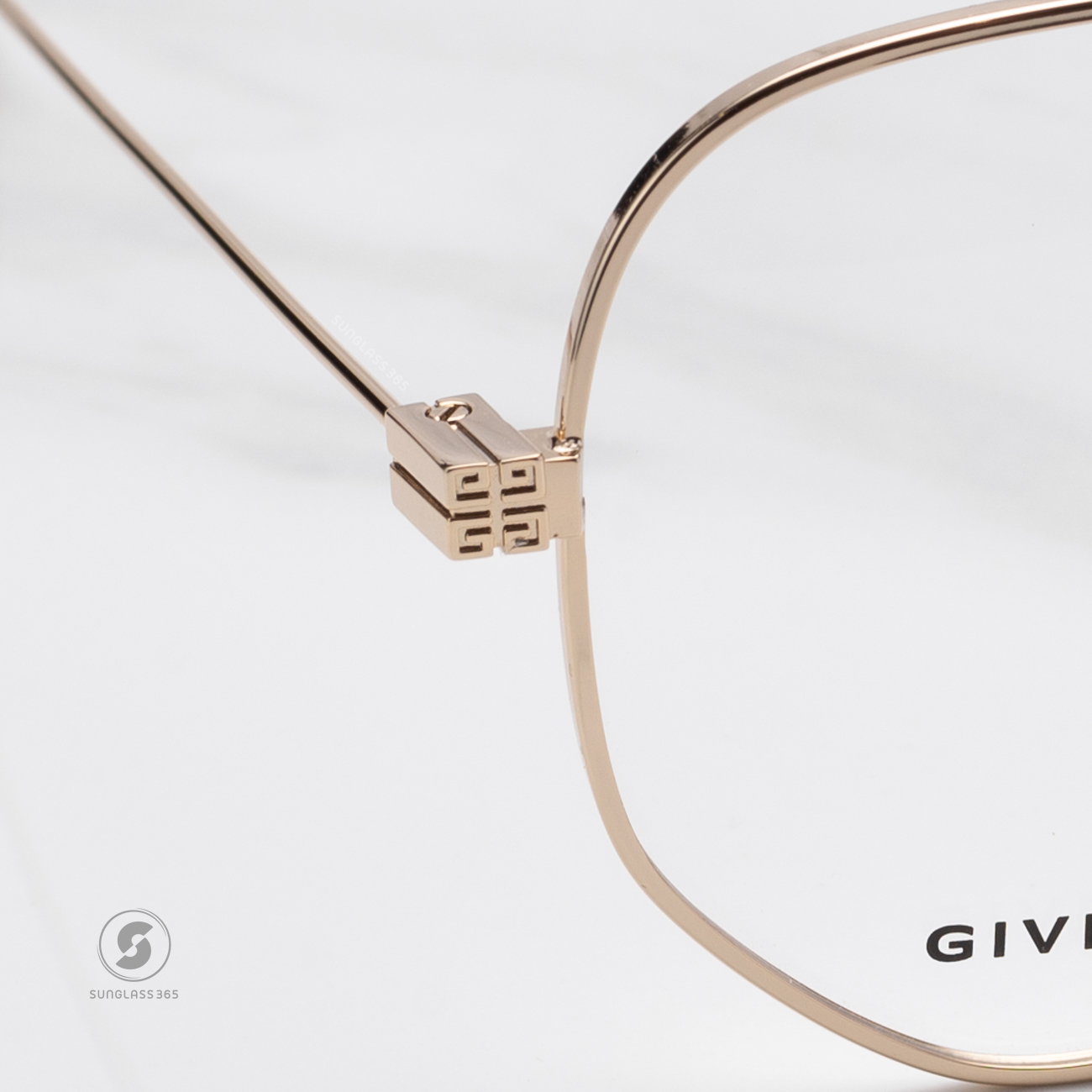 แว่นสายตา Givenchy GV50026U 032