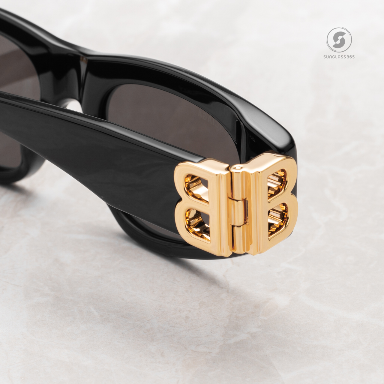 แว่นกันแดด Balenciaga Dynasty D-Frame BB0095S 001