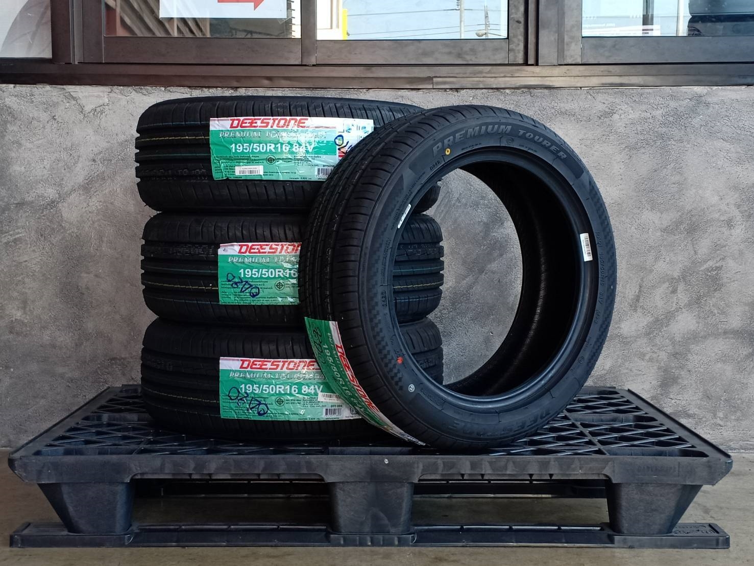 DEESTONE PREMIUM TOURER RA01 195/50R16 ปี20