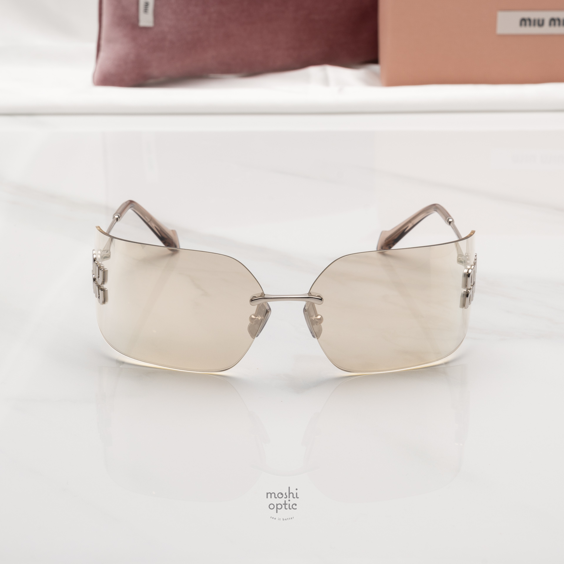 แว่นกันแดด Miu Miu MU54YS 1BC10F