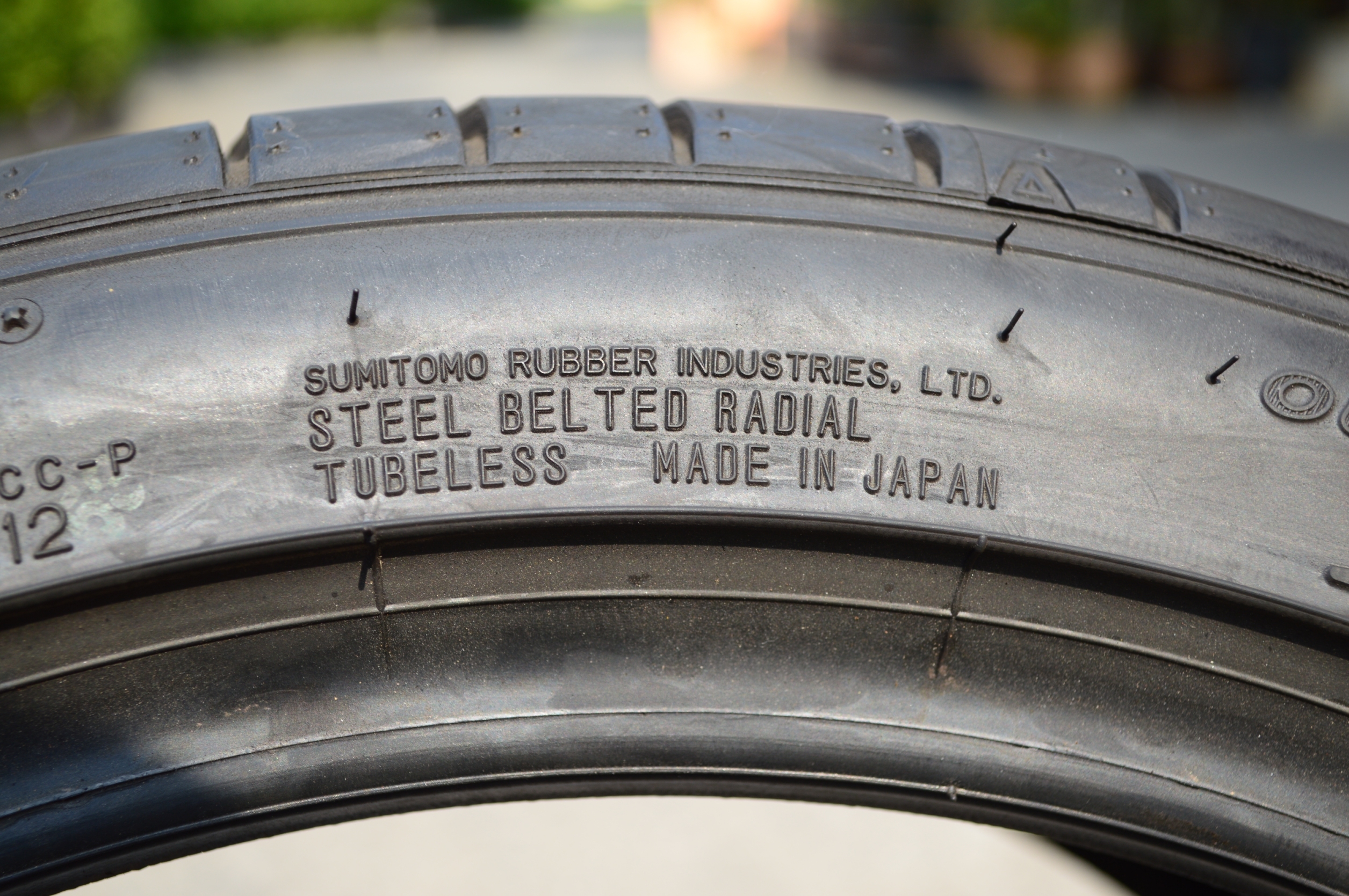 DUNLOP SP SPORT MAXX050+ 235/40R17 ปี16 ขาย 2,500 ปกติ 5500