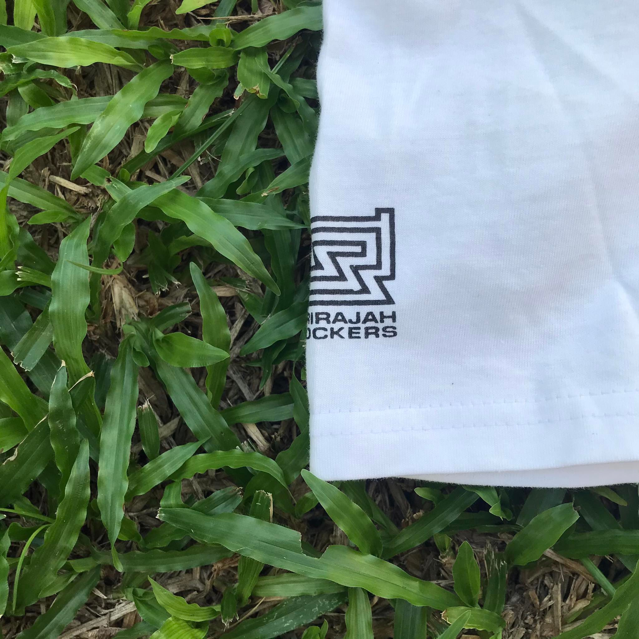 SRJ'S T SHIRT "Yhon"