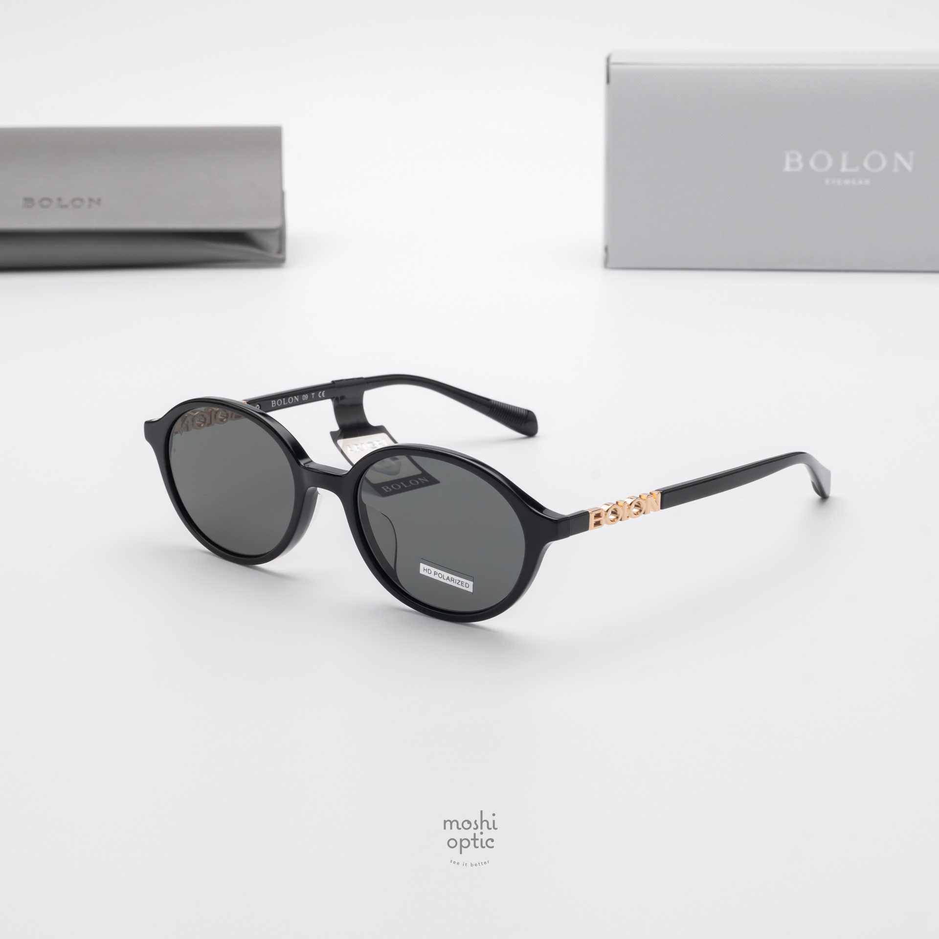 แว่นกันแดด BOLON รุ่น BL3216 Jakarta C10 Shiny Black