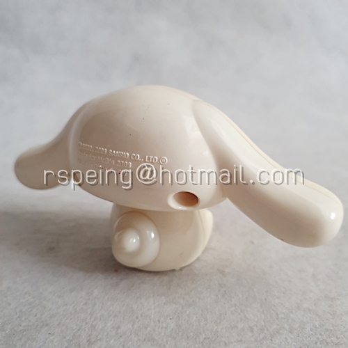 แมคโดนัลด์ แฮปปี้ มีล ทอยส์ 2009 : ซินเนมอนโรลถือถุงเฟรนช์ฟรายส์ McDonald’s Happy Meal Toys 2009 : Cinnamonroll