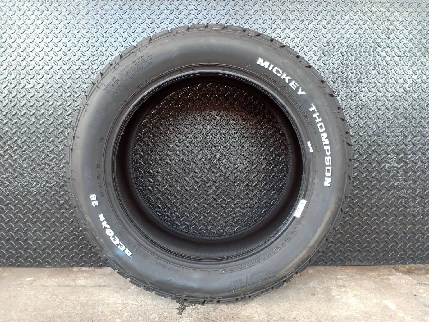 #แนะนำยางรถ #ขอบ20 #ราคาสุดคุ้ม #รถกระบะสายลุย MICKEY THOMPSON DEEGAN38 AT38 265/50R20 ปี19 (MADE IN U.S.A)