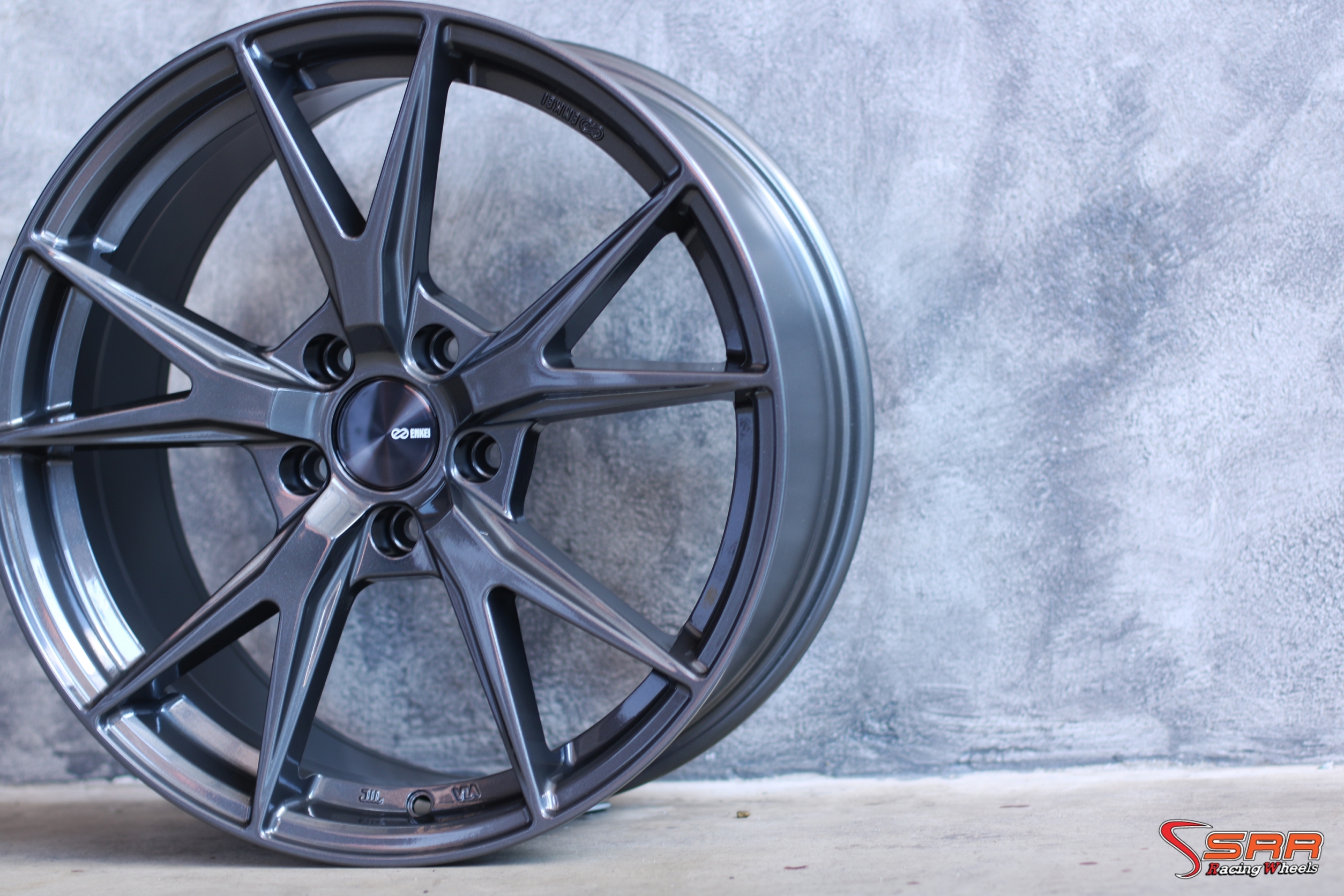 ล้อแท้ ENKEI PHOENIX ขอบ18 พร้อมยาง ชุด 29000 ปกติ 39000