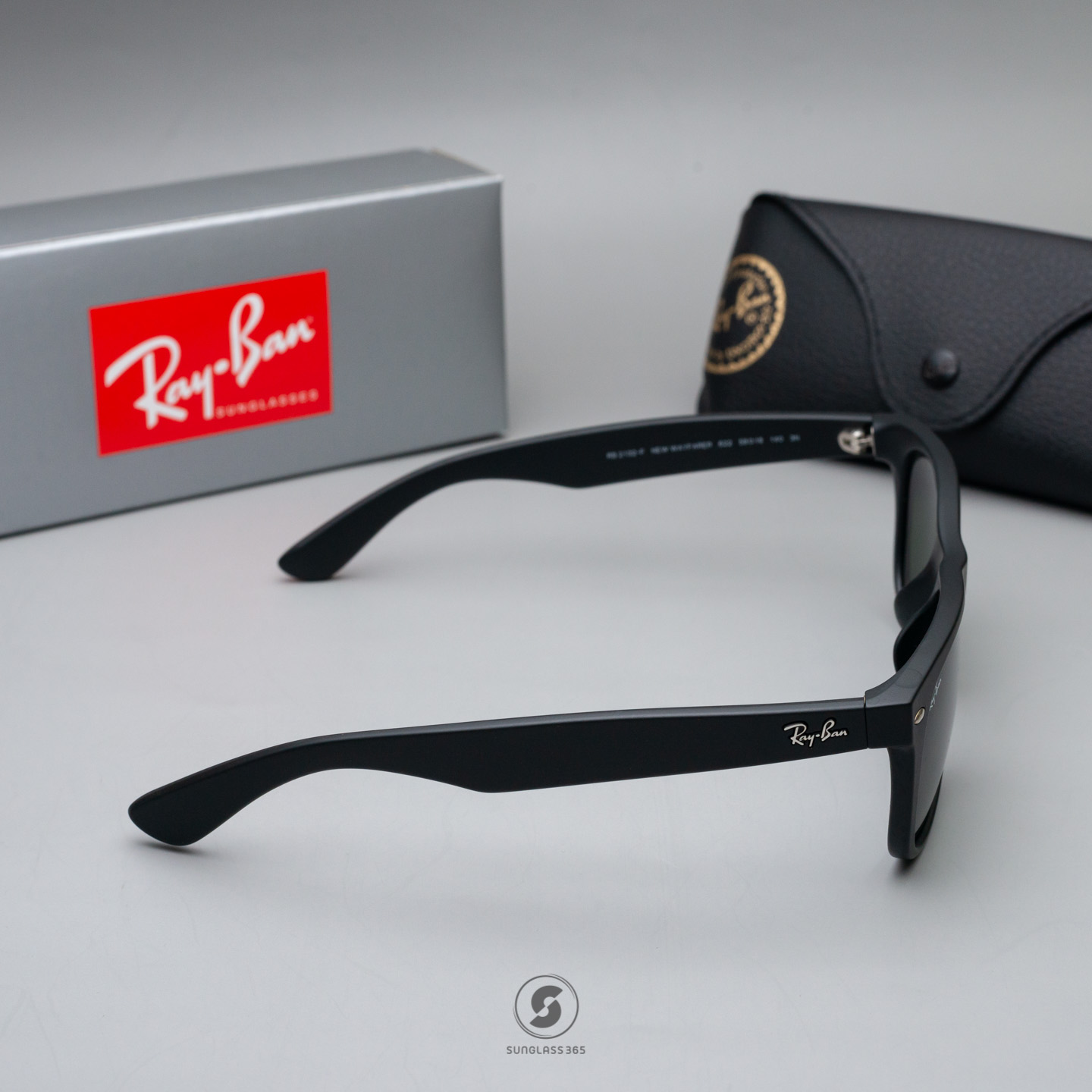 Ray Ban Wayfarer RB2132F 622 Rubber Black Frame
