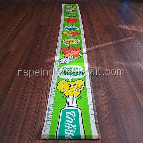 โปสเตอร์วัดส่วนสูงติดผนัง ยาสีฟันใกล้ชิด