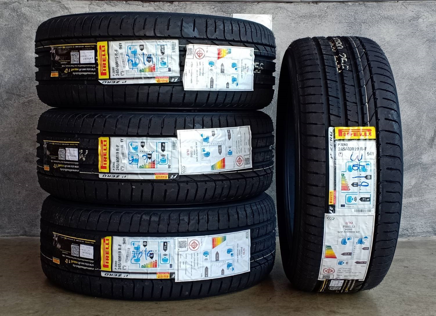 PIRELLI P ZERO (runflat) (*) 245/40R19 ปี19