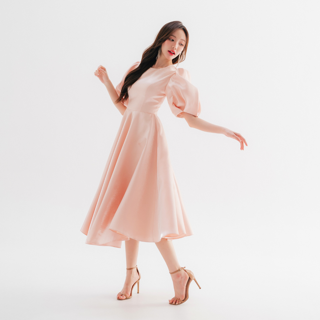 Lism D-111 The Duchess Flair Dress เดรสแขนพองทรงเจ้าหญิง
