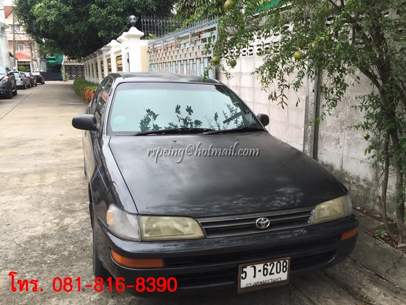 รถเก๋งสี่ประตู TOYOTA COROLLA รุ่นปี 1992 สีเทา