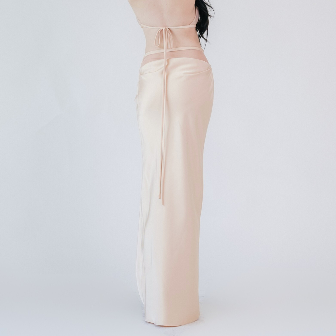 Lism MS-024 The Illume Curve Skirt กระโปรงยาวซาติน