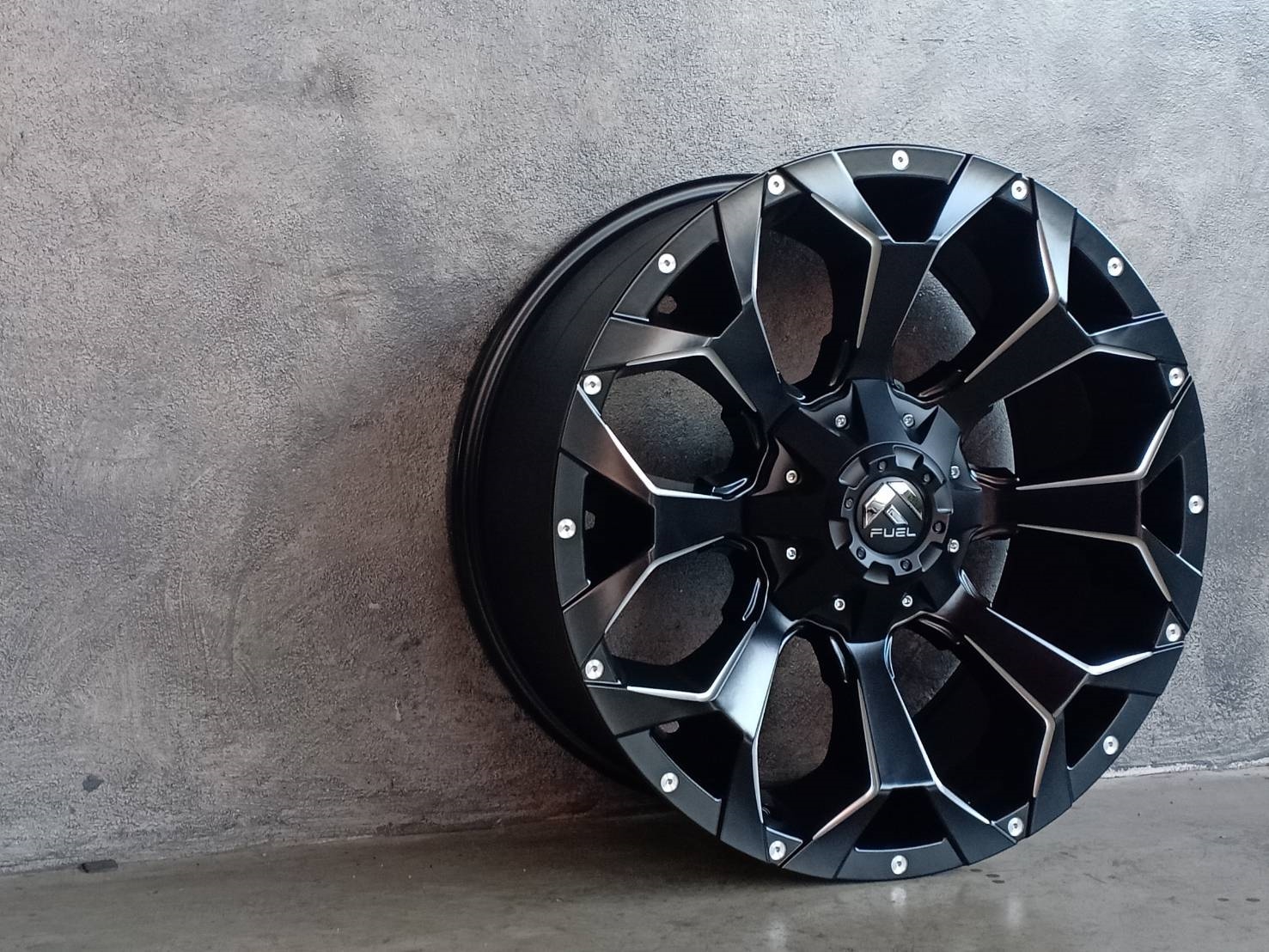 ล้อแท้ FUEL-ASSAULT ขอบ20นิ้ว ลดราคา