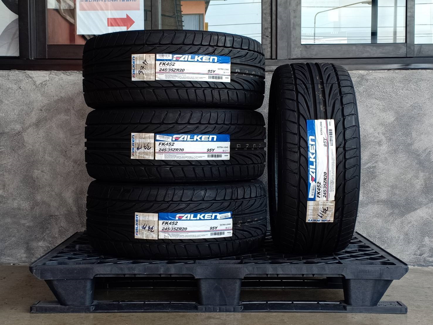 FALKEN 245/35ZR20 FK452 95Y MADE IN THAILAND