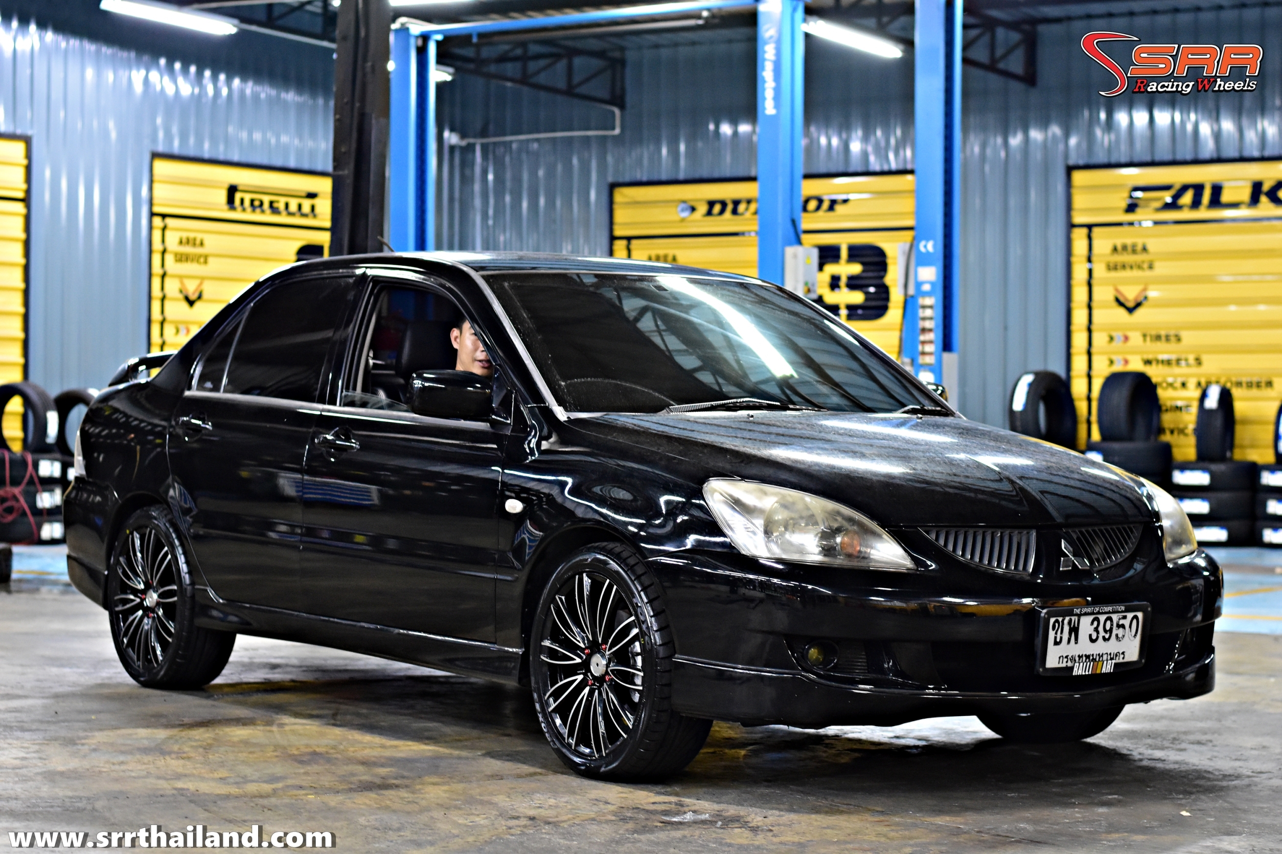 ล้อมาใหม่ ใส่เก๋ง VIP STATUS ขอบ17 ราคาถูก