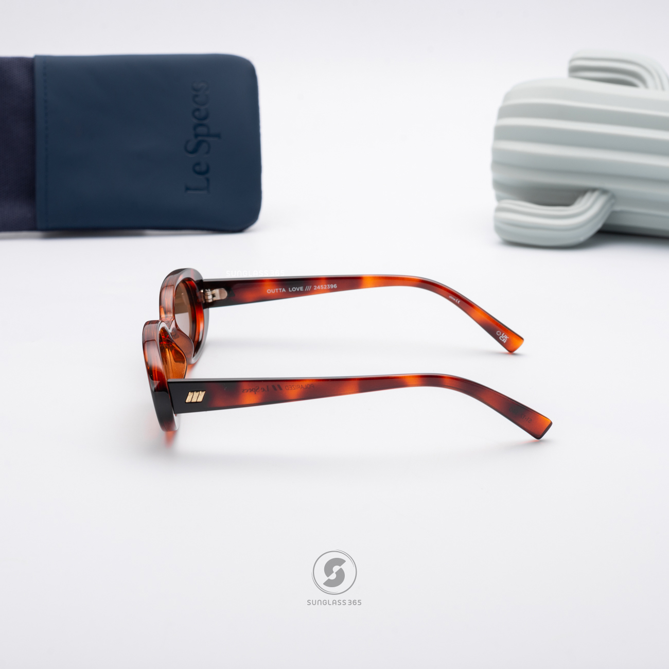 แว่นกันแดด Le Specs LSP2452396 Outta Love Toffee Tort Polarized