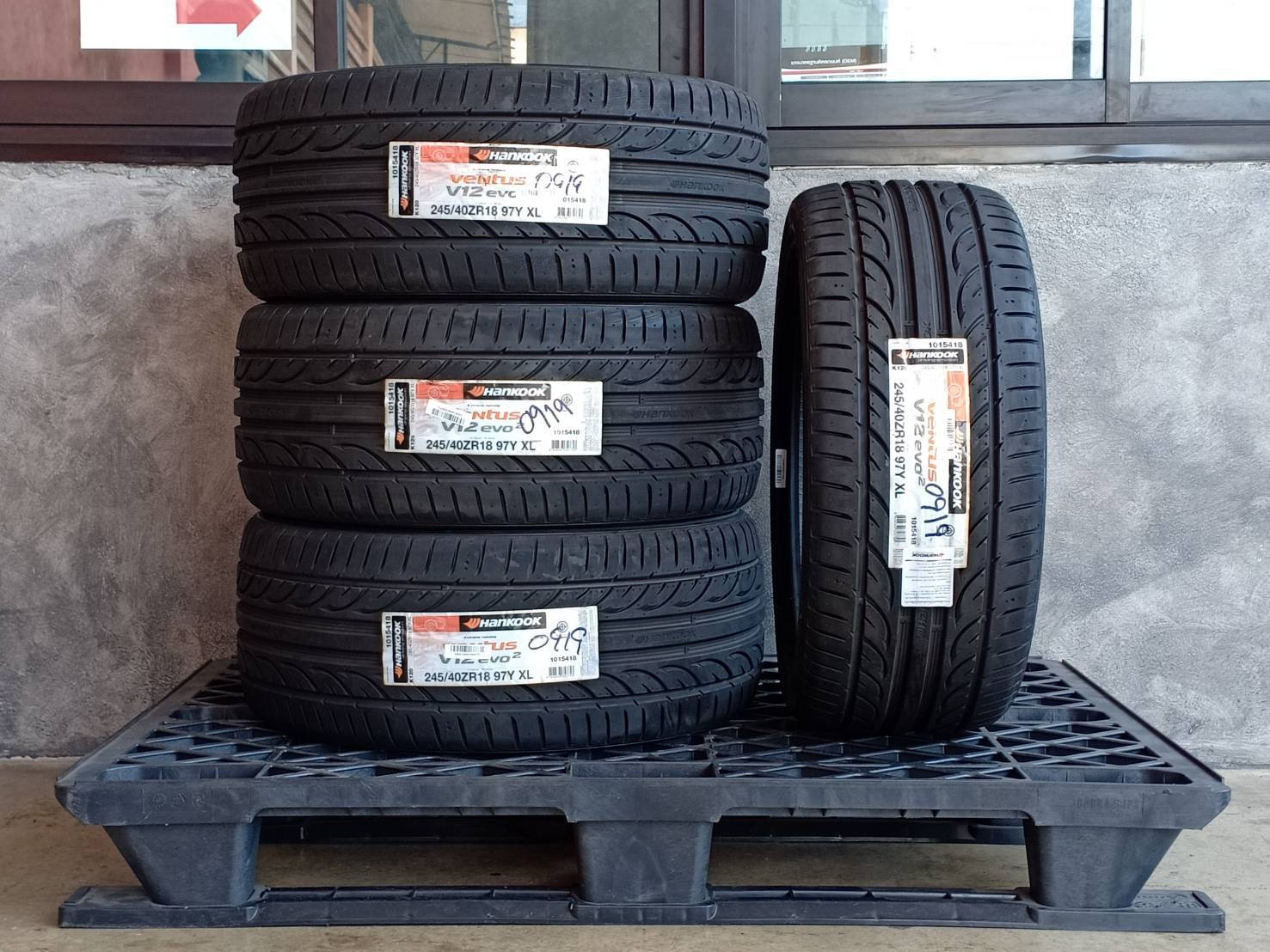 HANKOOK 245/40ZR18 VENTUS V12 EVO2 97Y XL MADE IN KOREA