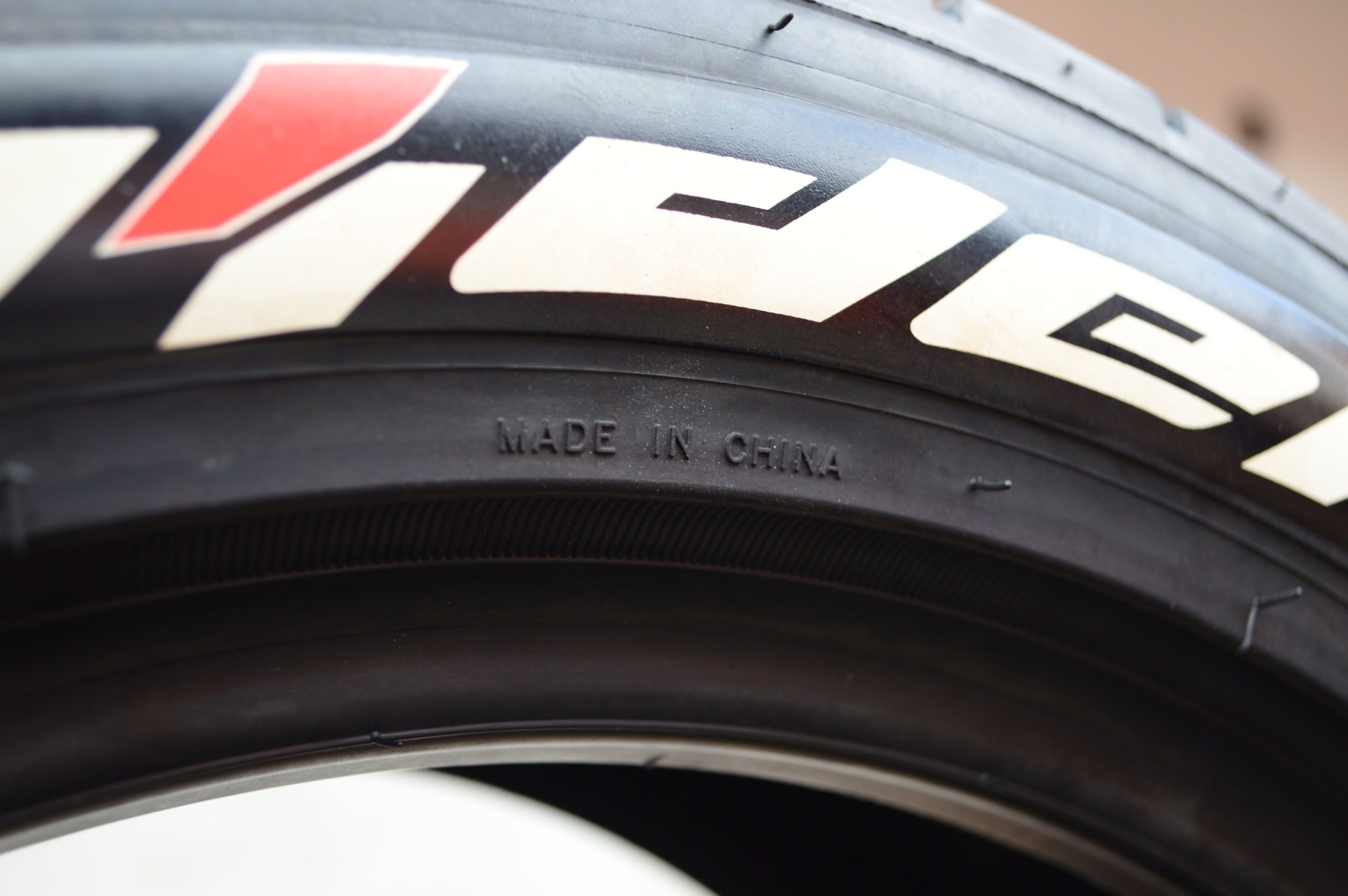 ยาง HERO R111 205/50-15 ขอบขาว ราคาถูก