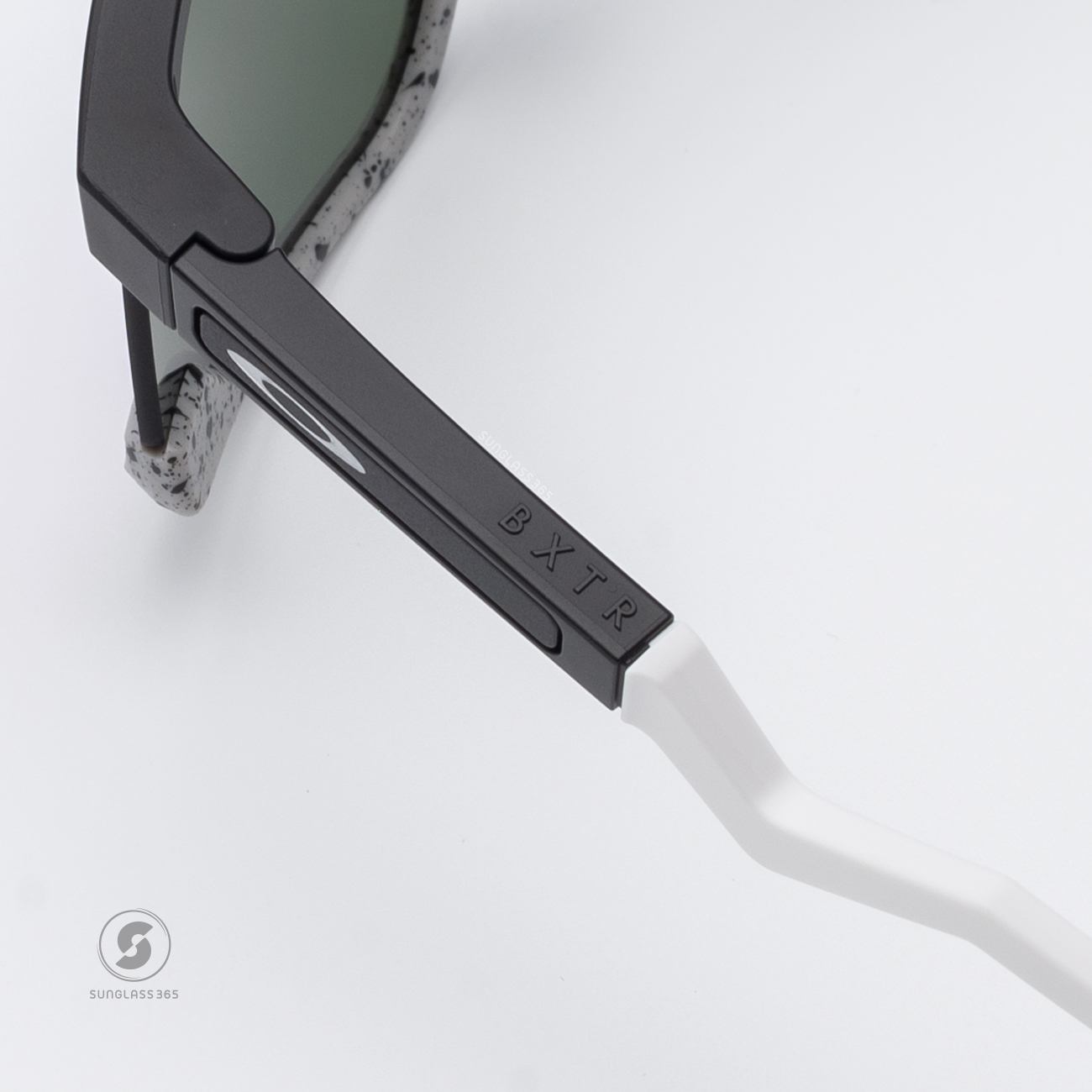 Oakley BXTR OO9280-03 Prizm Sapphire