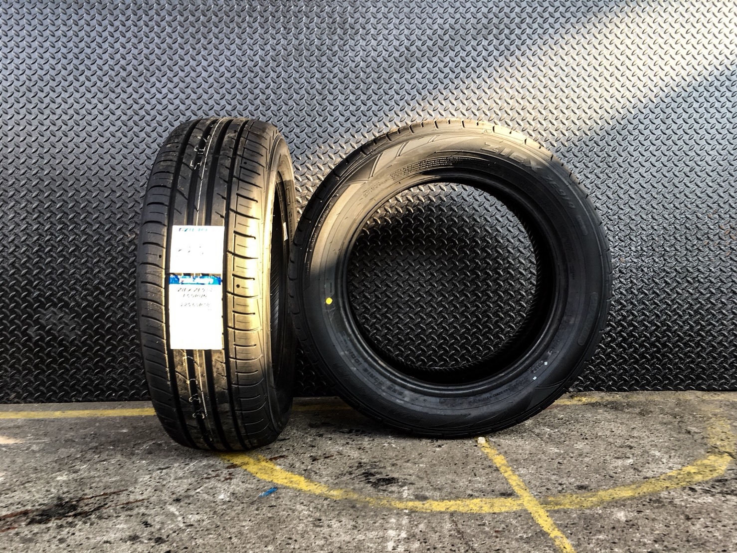 FALKEN ZE914 225/60R18 ซื้อ2แถม2