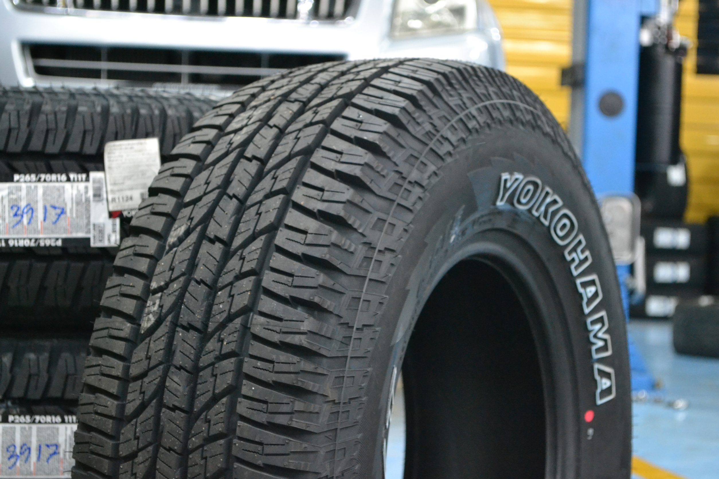 YOKOHAMA GEOLANDAR AT G015 265/70-16 เส้น 3980 ปี17 ปกติ 6500 ยางใหม่ ปี17