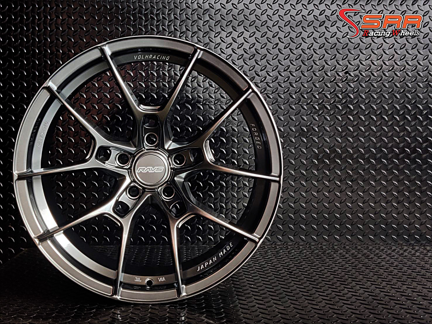 BW052 18X8.5 5X114.3 35 F/HYPER BLACK(MC) สีไฮเปอร์แบล็ก
