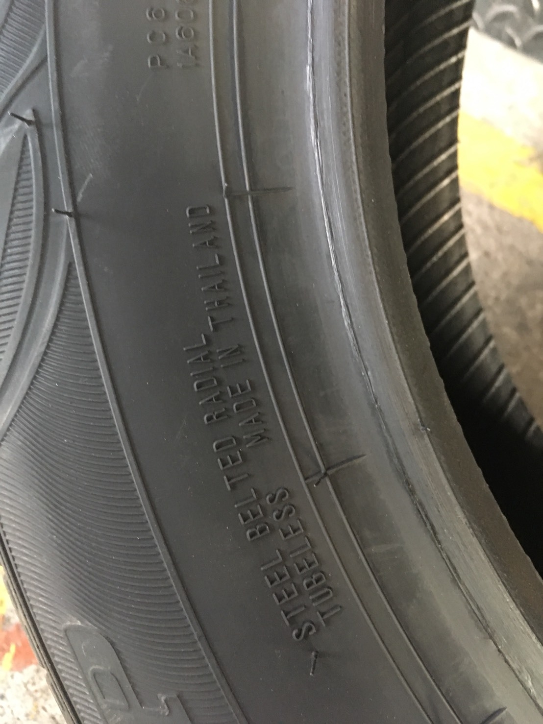 DUNLOP EC300 PLUS 185-65-15 ปี18