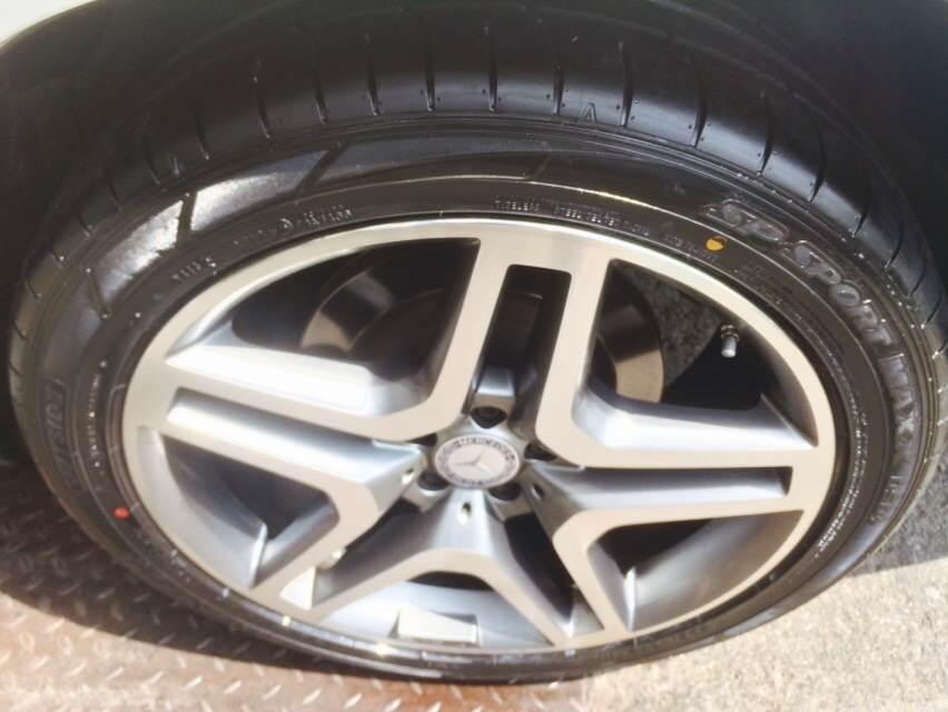 DUNLOP SPORT MAXX050+ 295/40-21 ราคาพิเศษ