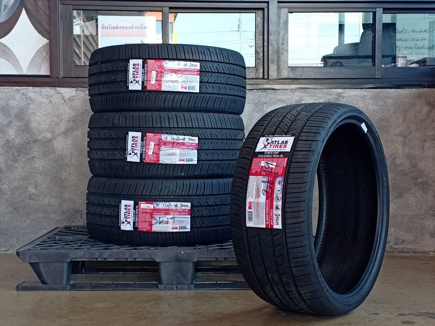 ATLAS 255/30R22 FORCE UHP ปี2019 ราคาถูก