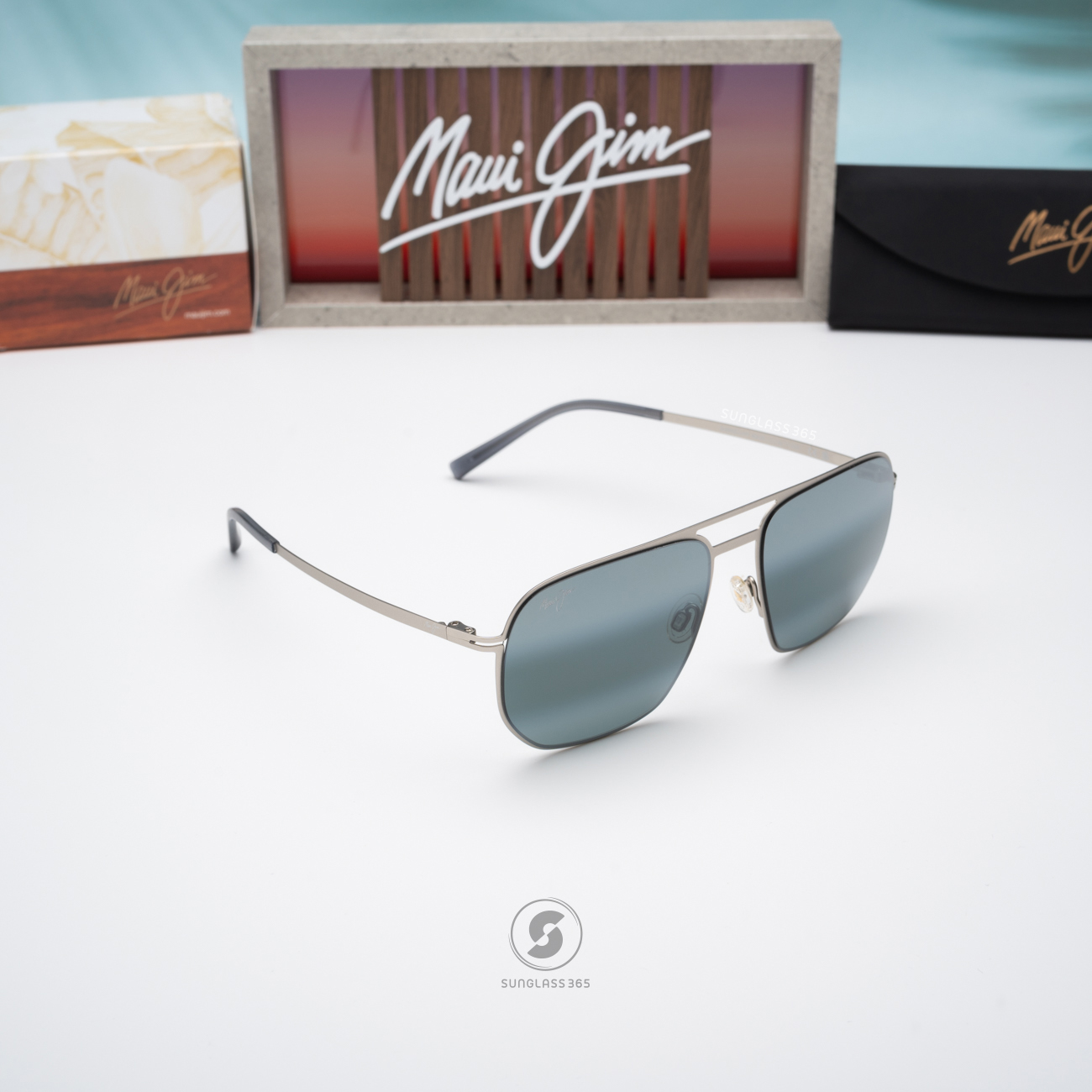 แว่นกันแดด Maui Jim SHARK'S COVE MJ 605 17 Neutral Grey