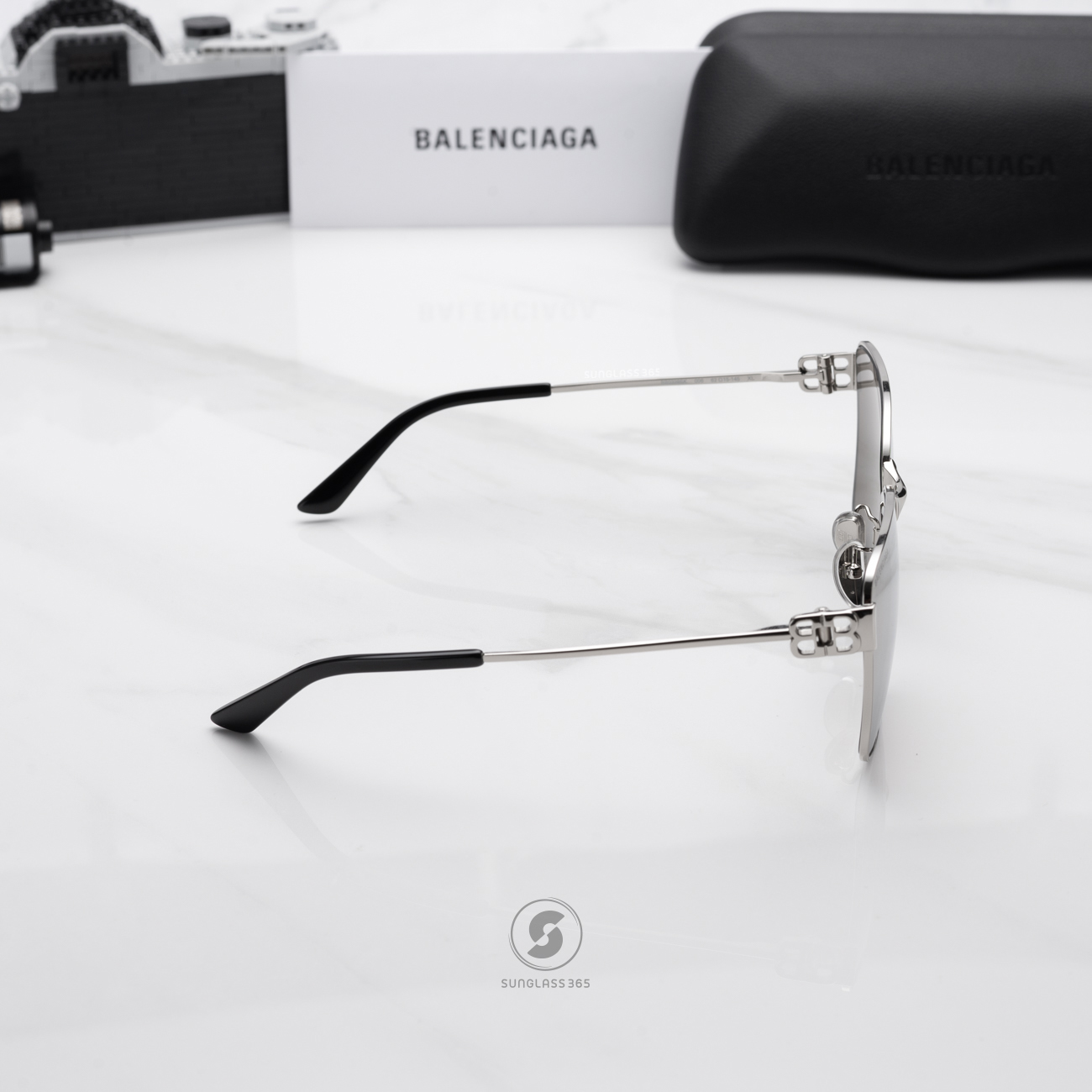 แว่นกันแดด Balenciaga BB0338SK 006