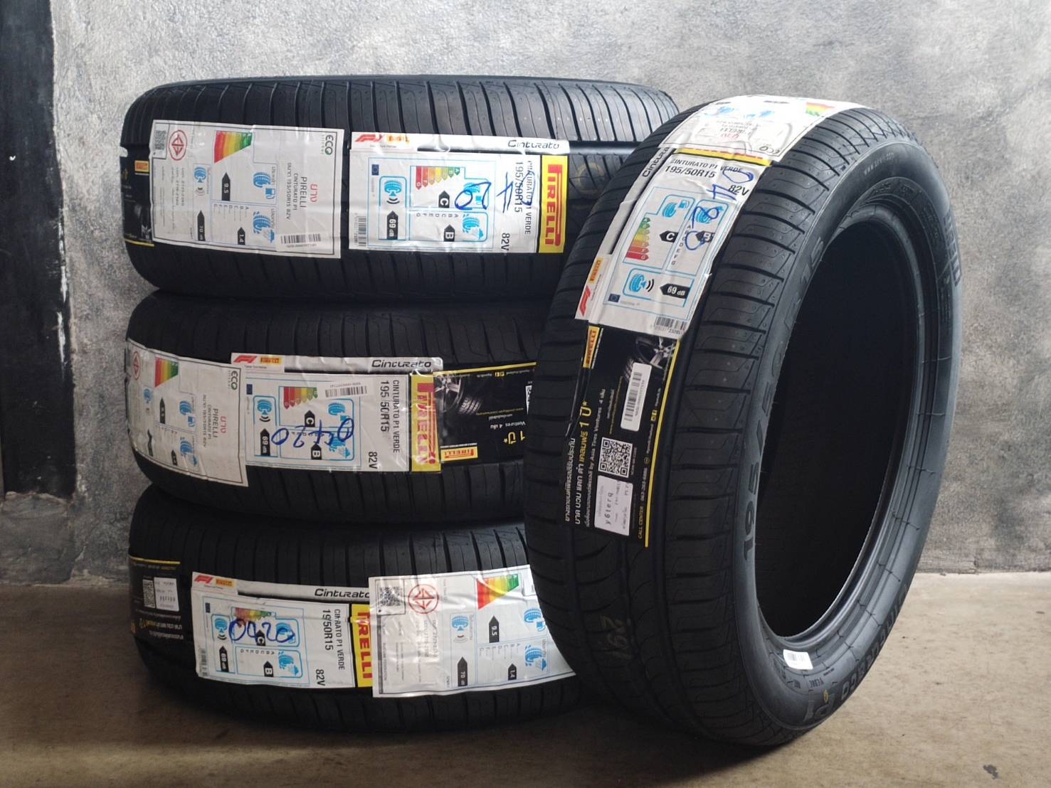 PIRELLI CINTURATO P1 VERDE 195/50R15