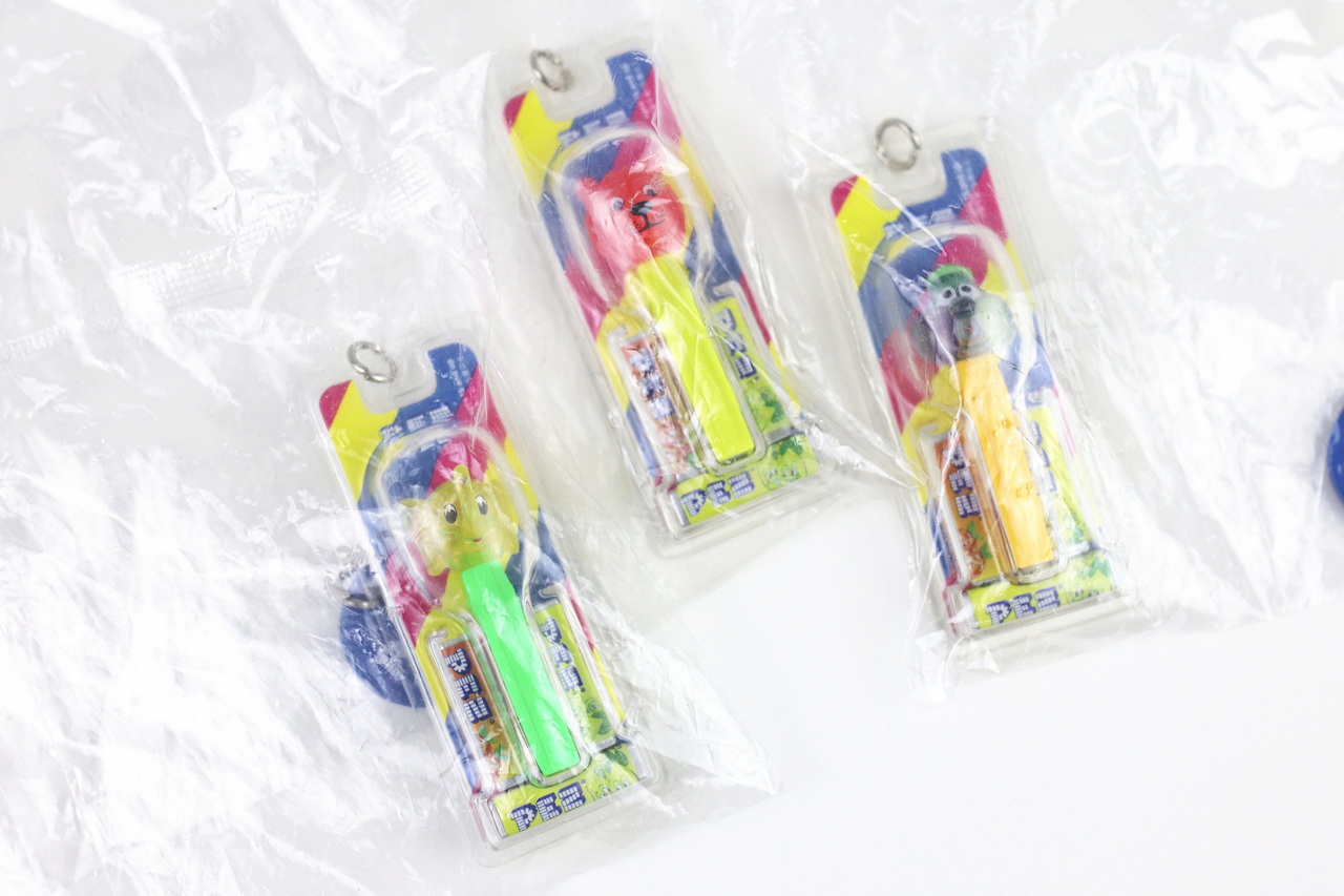 PEZ Ball Chain Mascot พวงกุญแจจิ๋ว ลาย ช้างเหลือง, หมีแดง, หมาน้ำเงิน 3 แบบ