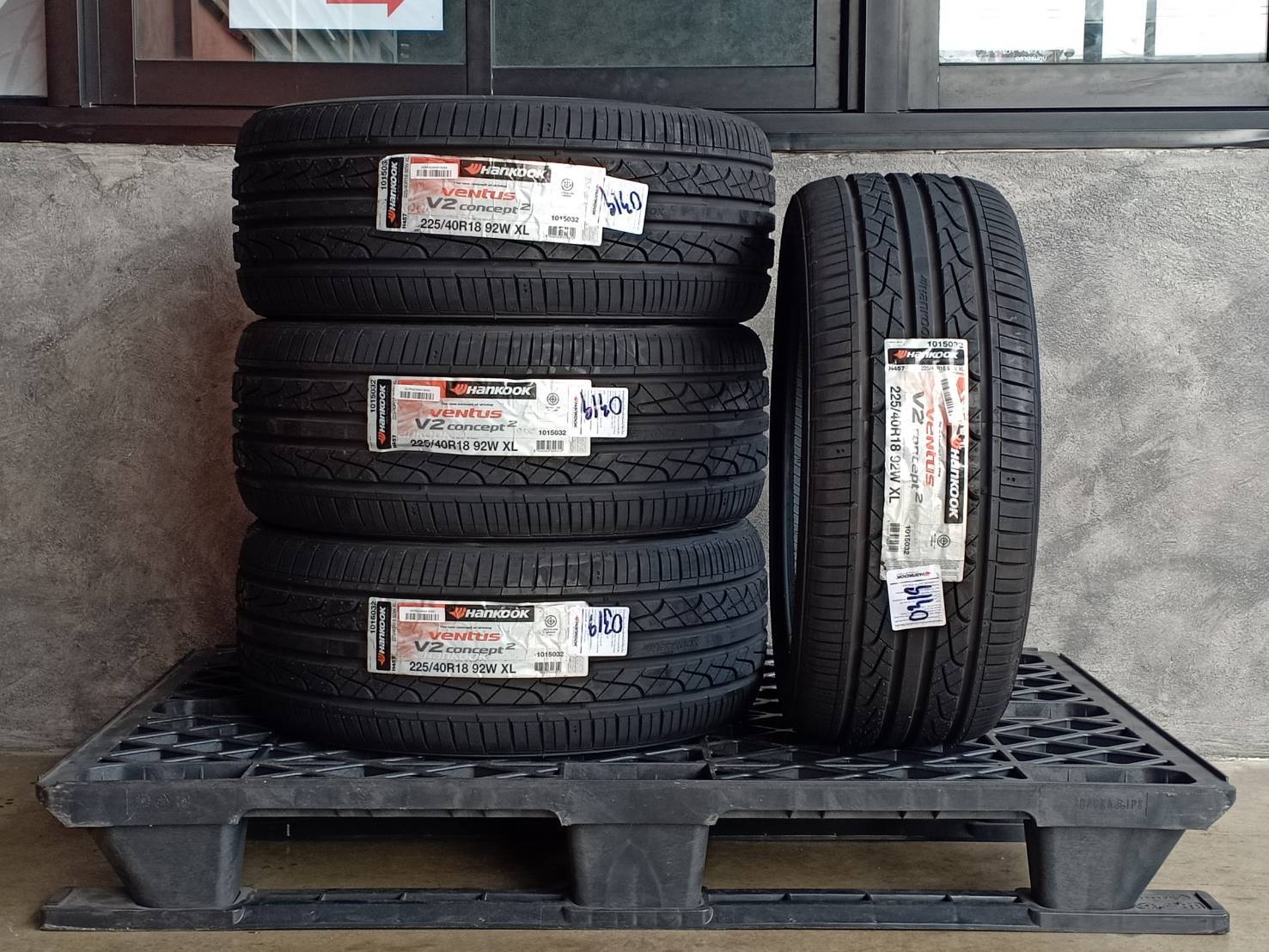 HANKOOK 225/40R18 VENTUS V2 CONCEPT2 92W XL MADE IN INDONESIA