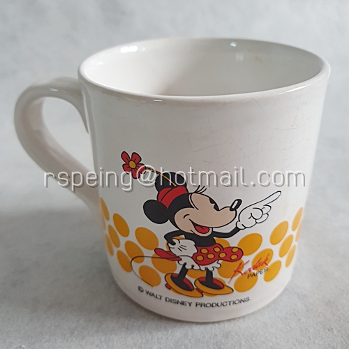 ถ้วย mug Minnie Mouse x Kodak Paper พร้อมกล่อง (คนละลายกับถ้วย)