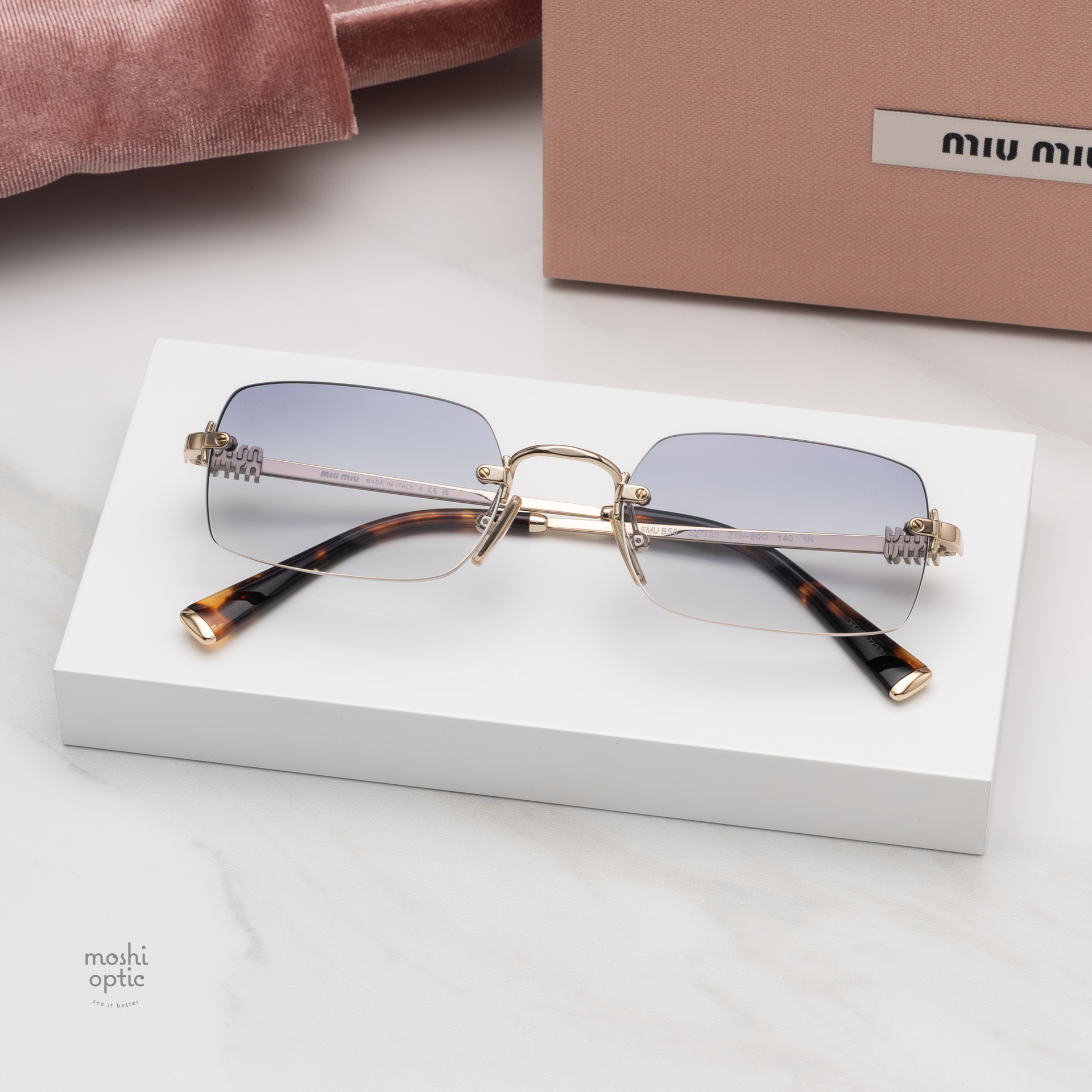 แว่นกันแดด Miu Miu MUB50S ZVN80O