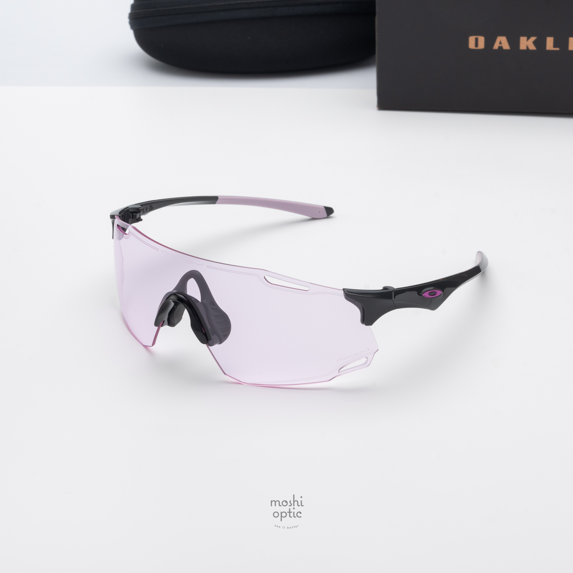 Oakley OO9513D-04 Cybr Dyno Polished Carbon Prizm Low Light