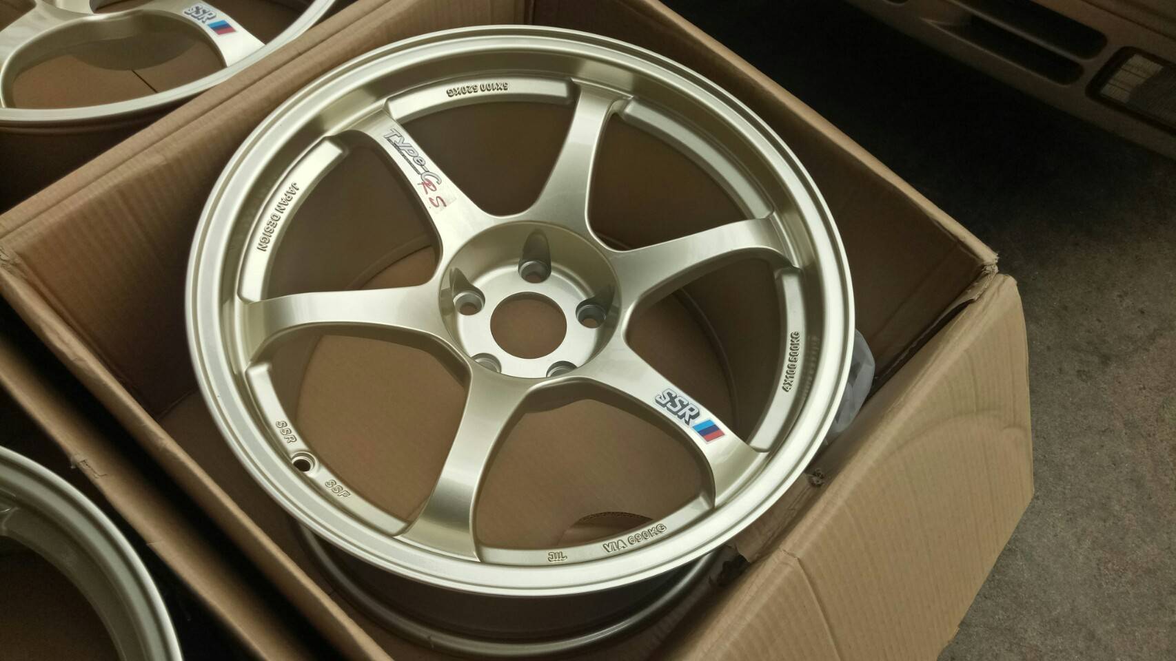 SSR TYPE-C ขอบ18 ชุด 9800 บาท ปกติ 24000