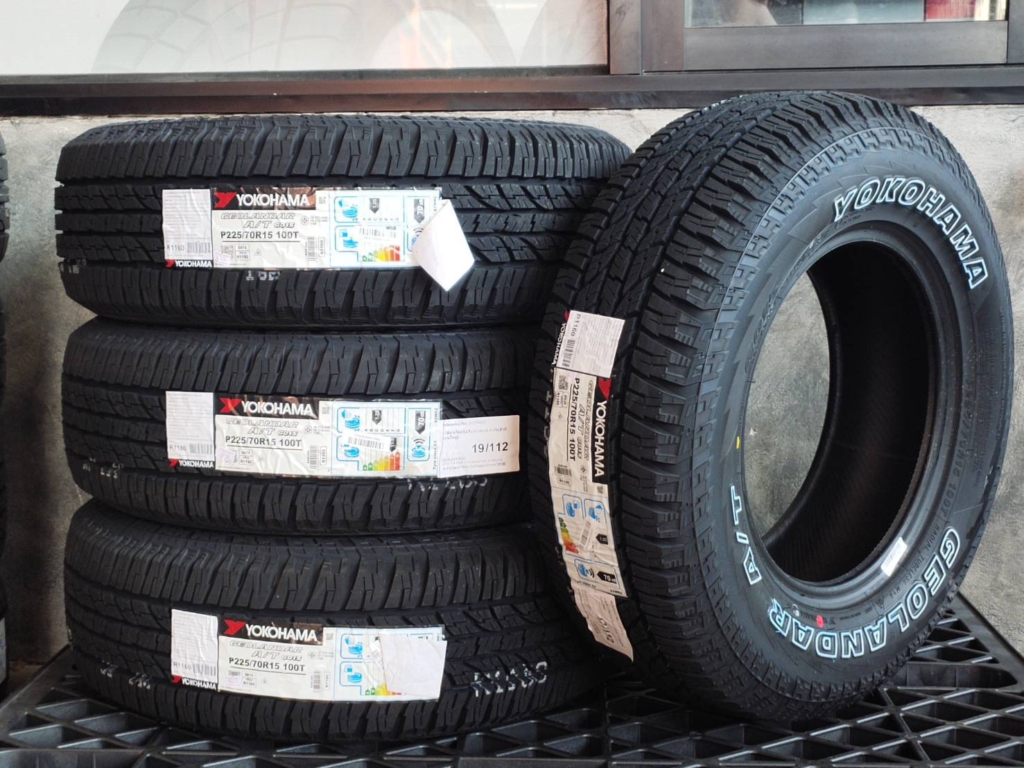 YOKOHAMA G015 225/70R15 Year 20