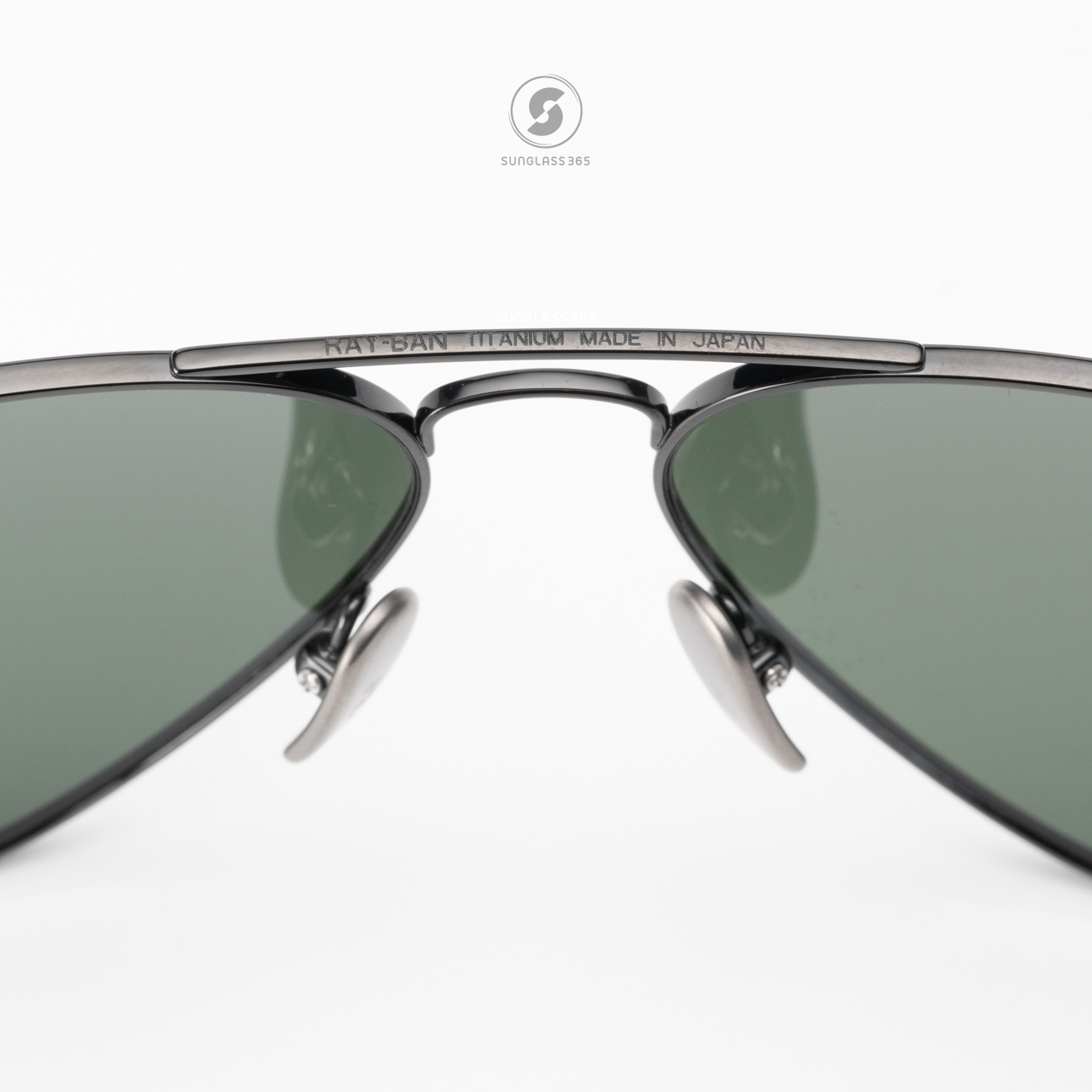 แว่นกันแดด Rayban Aviator Titanium RB8089 926731 Black