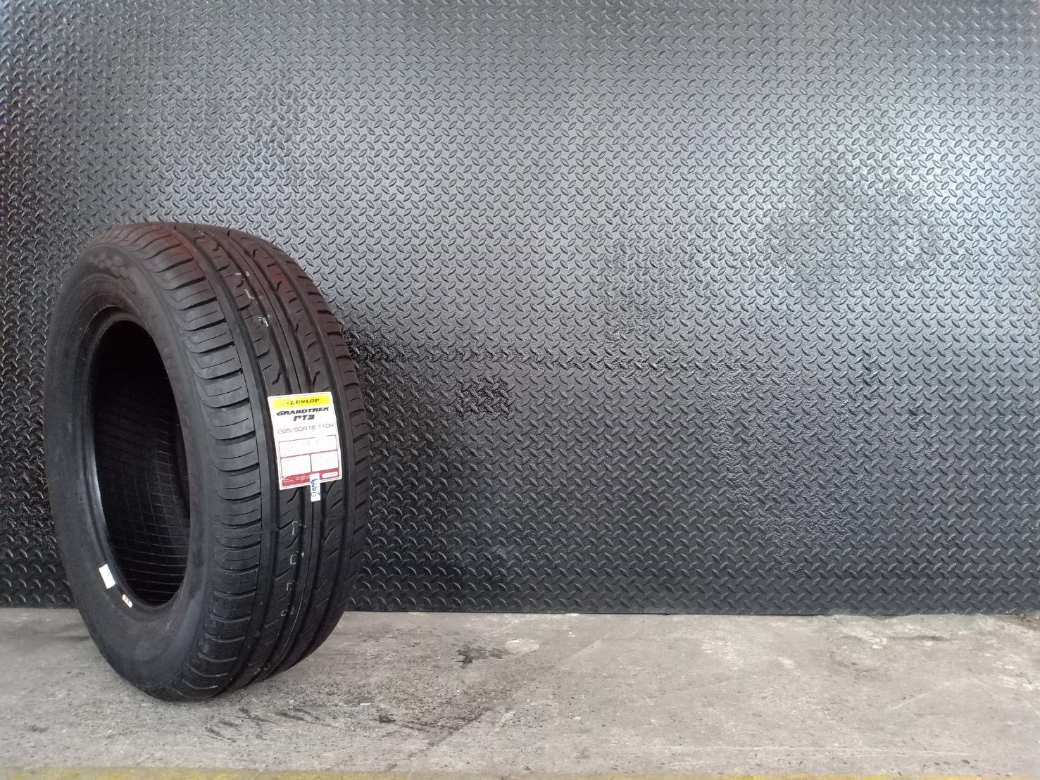 ยางเข้าใหม่ ลดราคา DUNLOP PT3 265/60R18 110H Y19