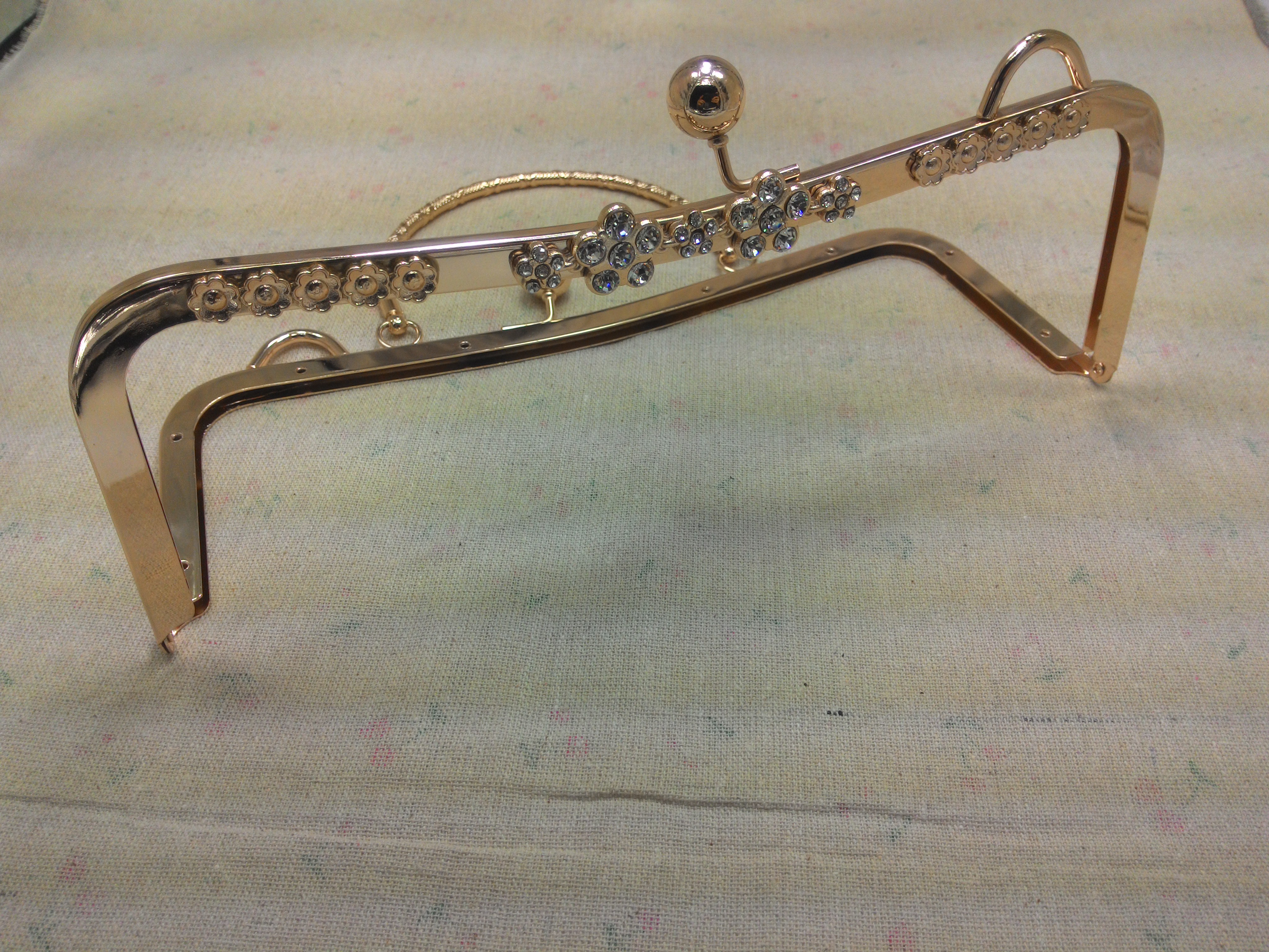 ปากกระเป๋าปิ๊กแป๊กดอกไม้9นิ้ว ทอง