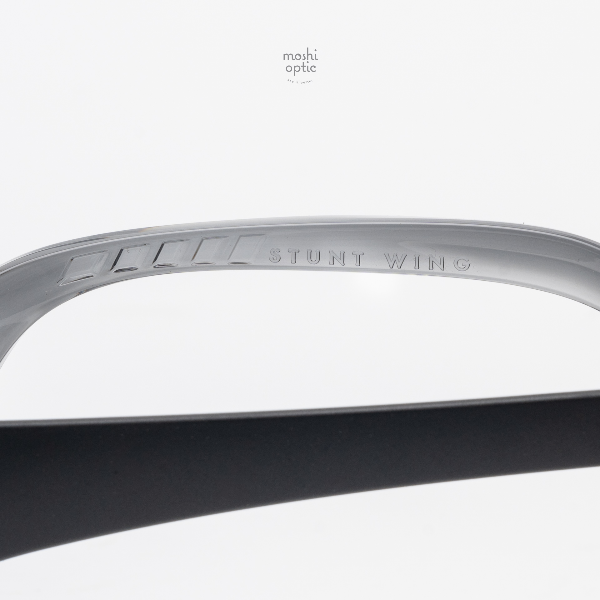 OAKLEY STUNT WING OO9519-02 Grey Smoke Prizm 24K