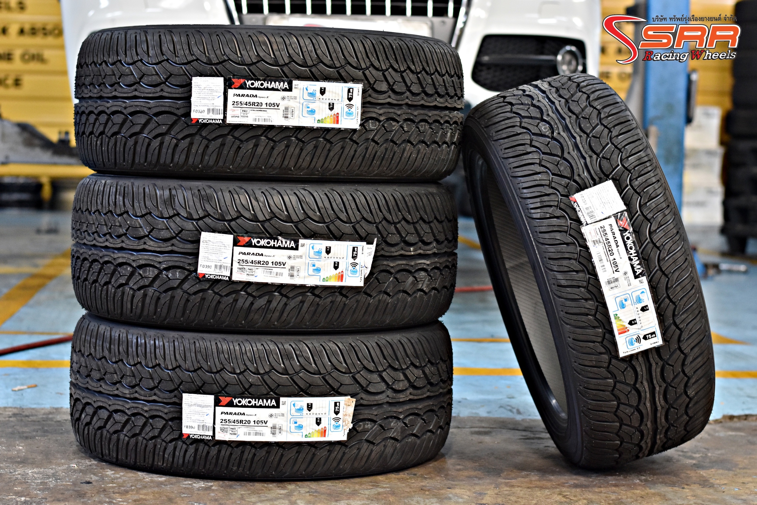 YOKOHAMA PARADA 255/45R20