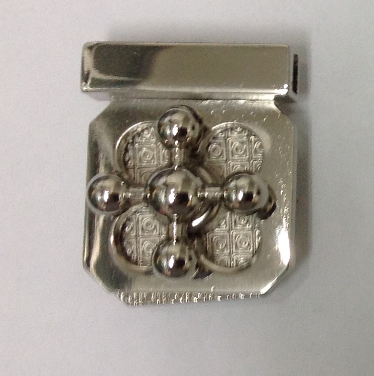 หน้ากระเป๋าลูกบิดเล็ก เงิน