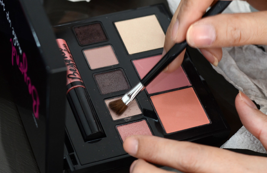 ชุดแต่งหน้า มิสทีน บียอนด์ เมคอัพ เซท