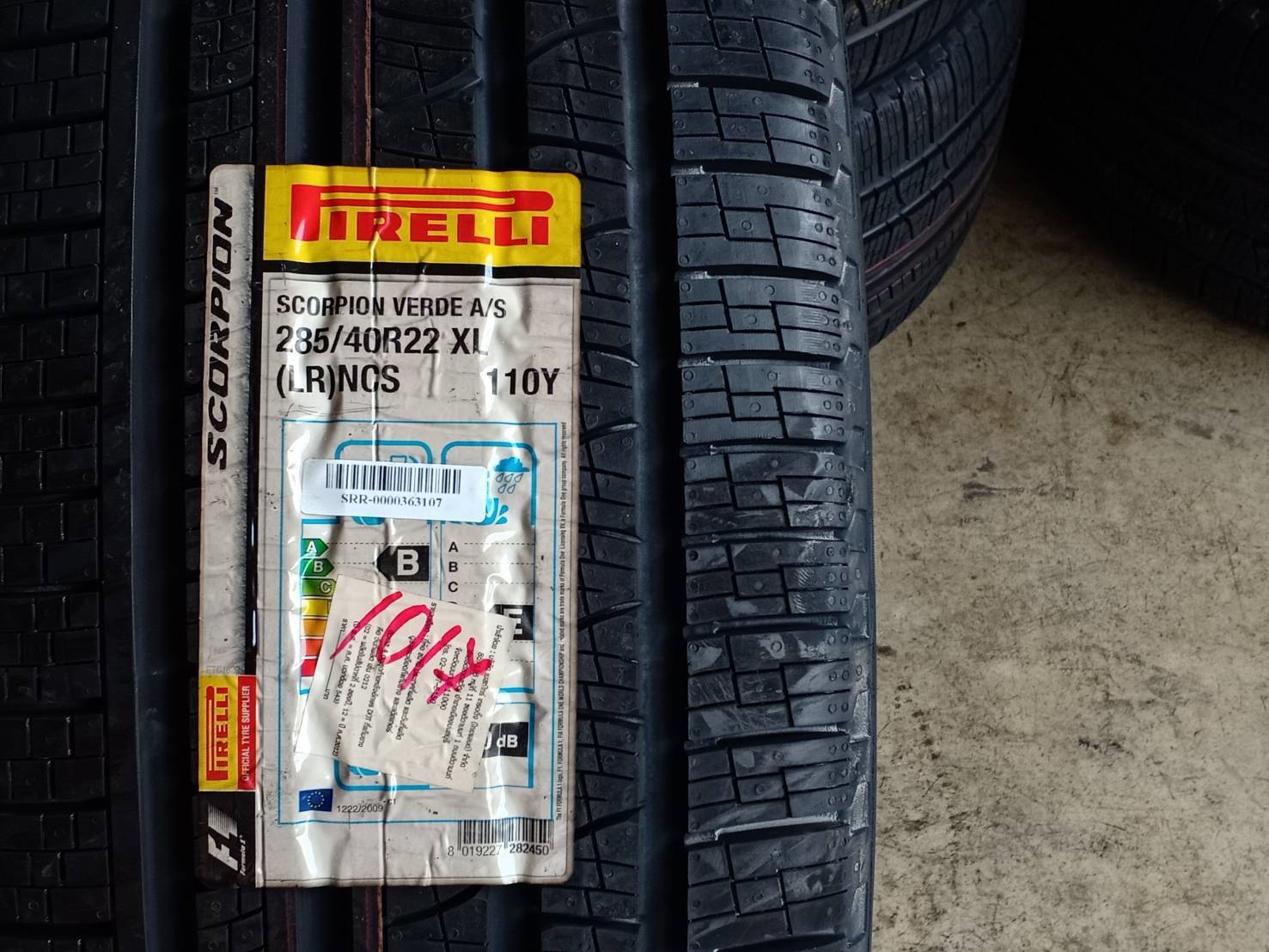 PIRELLI SCORPION VERDE 285/40-22 เส้น 5500 ปกติ 20400